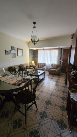 5375 Valencia, Mar del Plata 7600, ,2 BathroomsBathrooms,Casa,En Venta,Valencia,1035