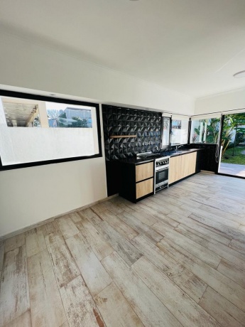 Mar del Plata, ,2 BathroomsBathrooms,Casa,En Venta,1055