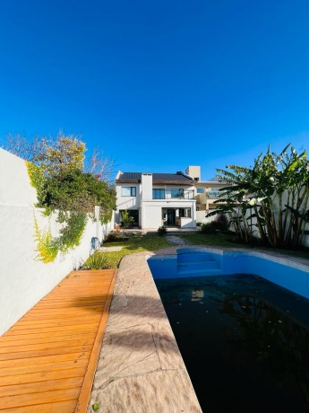 Mar del Plata, ,2 BathroomsBathrooms,Casa,En Venta,1055